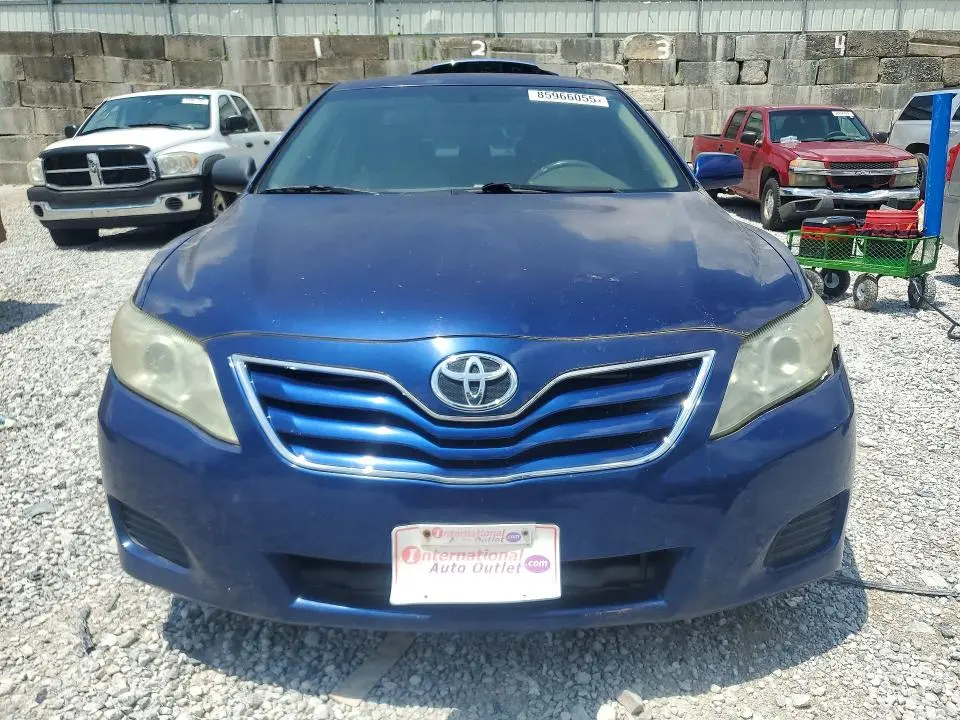 2011 TOYOTA CAMRY LE  