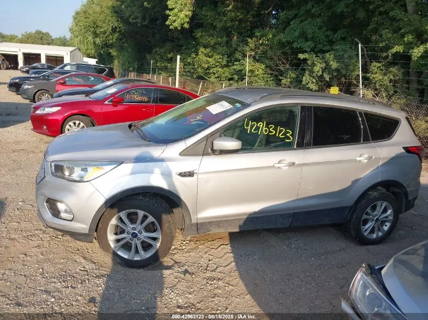 2018 FORD ESCAPE SE