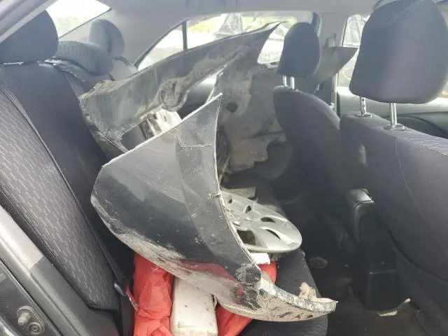 2011 TOYOTA YARIS   