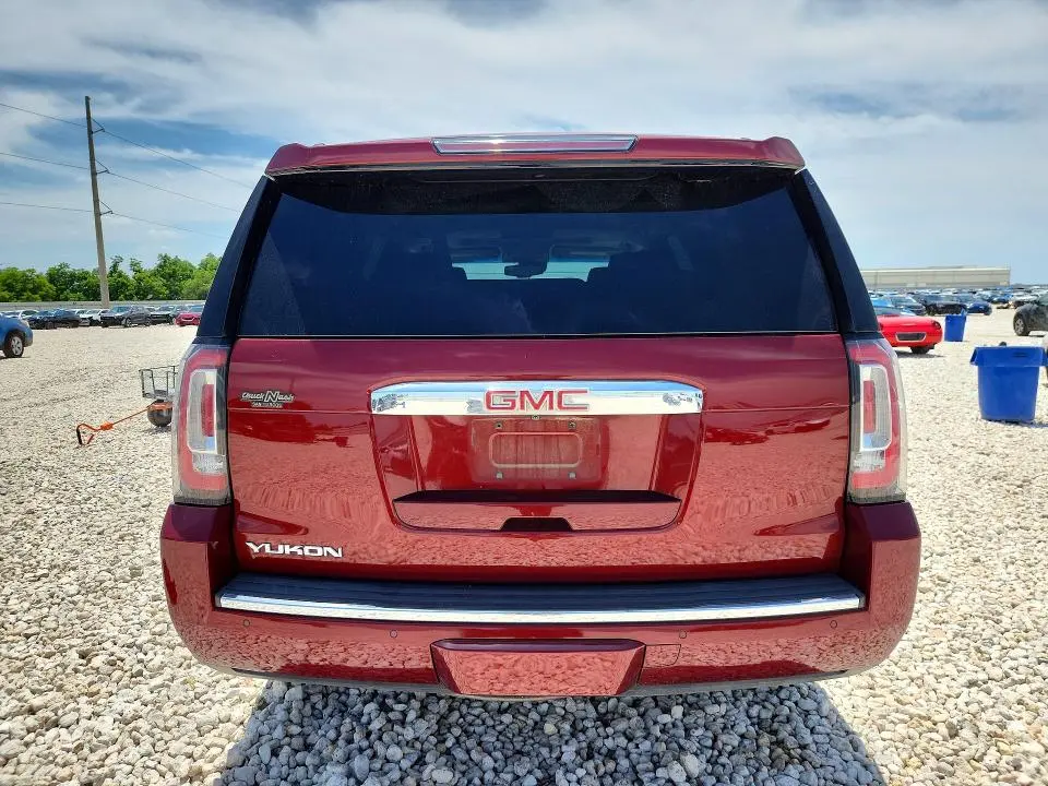 2018 GMC YUKON DENALI  
