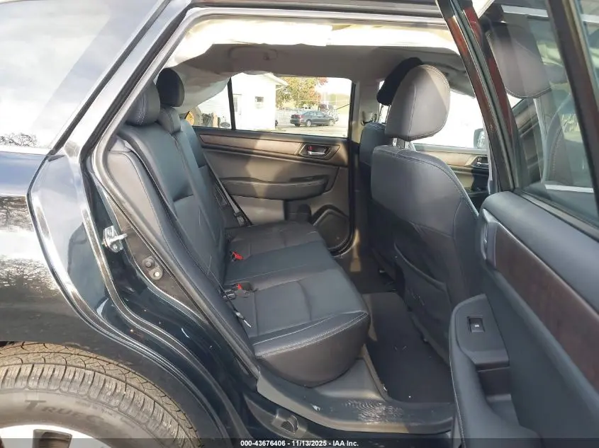 2017 SUBARU OUTBACK 3.6R LIMITED