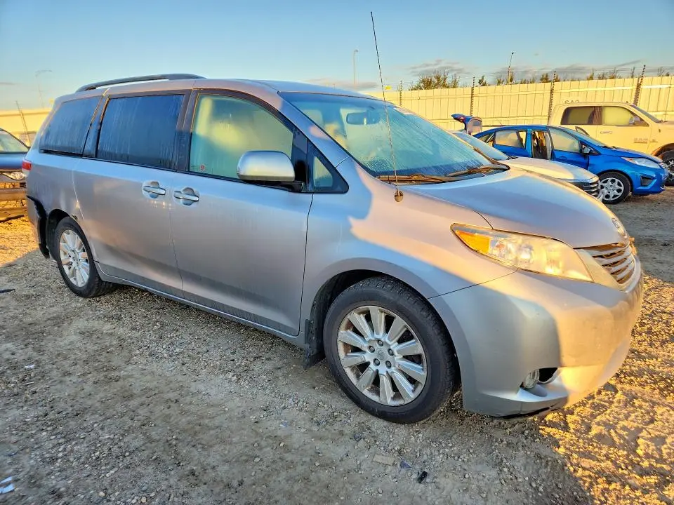 2011 TOYOTA SIENNA XLE 8-PASSENGER  