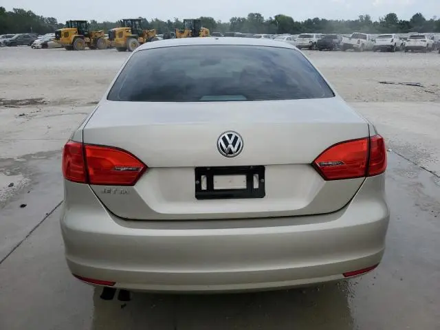 2014 VOLKSWAGEN JETTA BASE  