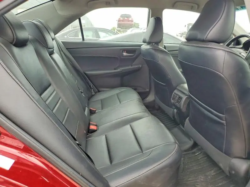 2017 TOYOTA CAMRY XLE  