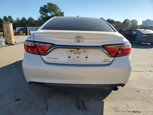 2016 TOYOTA CAMRY LE  