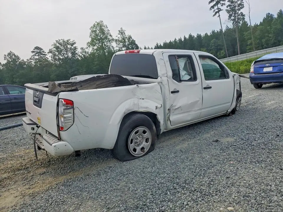 2018 NISSAN FRONTIER S  