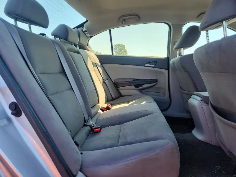 2011 HONDA ACCORD LX  