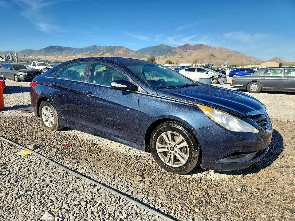 2014 HYUNDAI SONATA GLS  