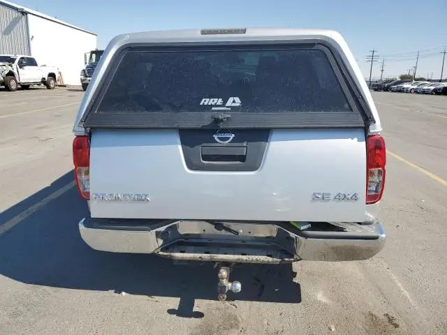 2010 NISSAN FRONTIER CREW CAB SE  