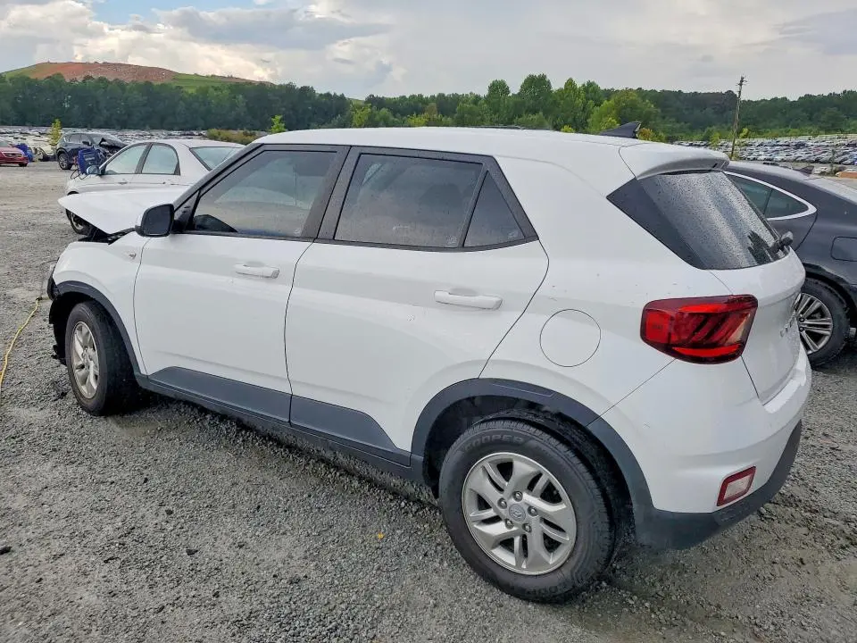 2022 HYUNDAI VENUE SE  