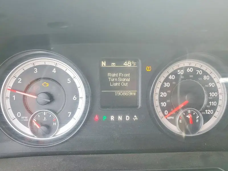 2014 RAM 1500 SLT  