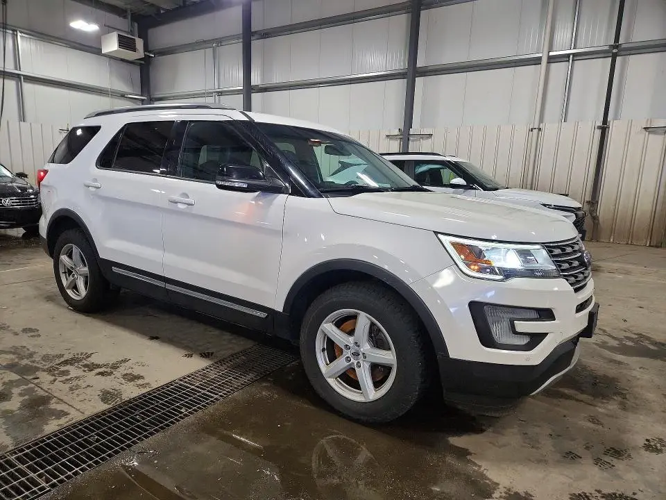 2016 FORD EXPLORER XLT  