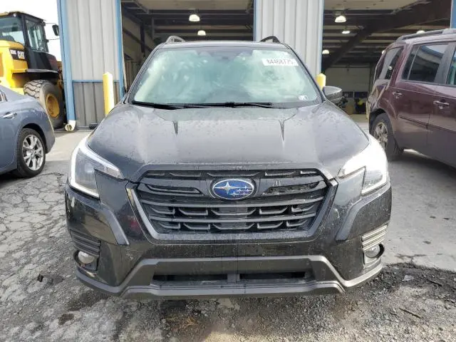 2023 SUBARU FORESTER PREMIUM  