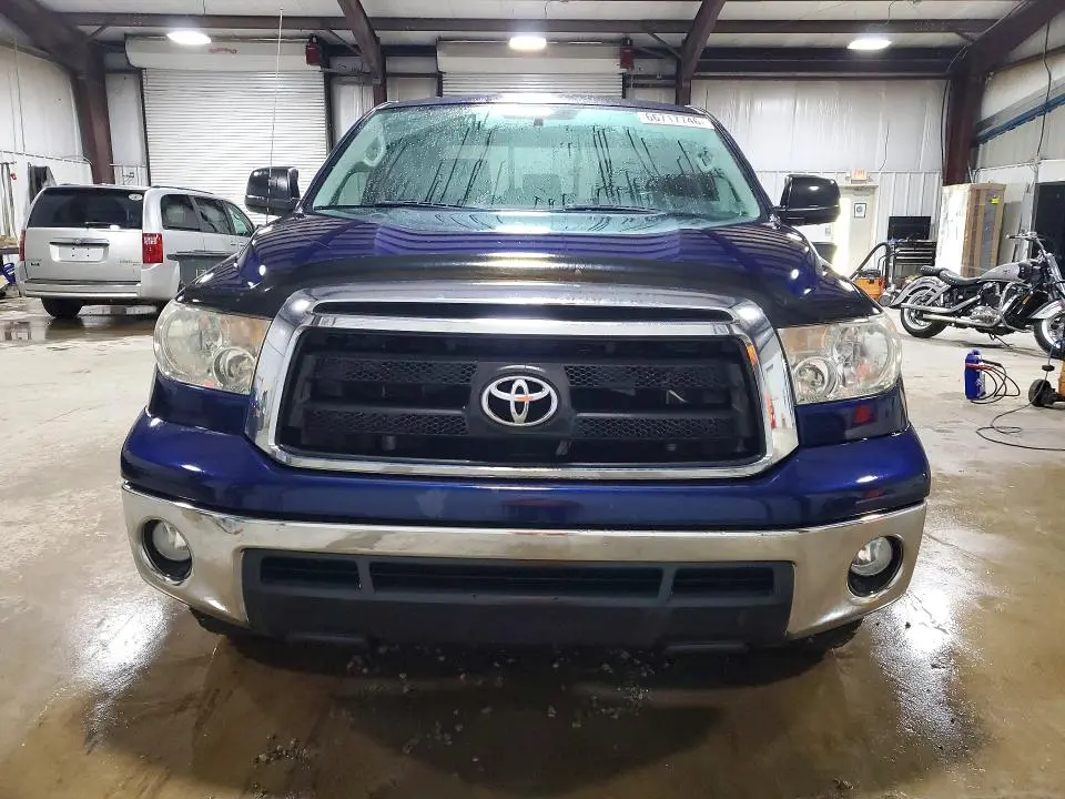 2011 TOYOTA TUNDRA DOUBLE CAB SR5  
