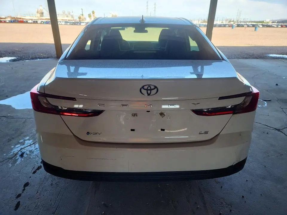 2026 TOYOTA CAMRY LE  