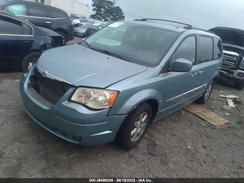 2010 CHRYSLER TOWN & COUNTRY TOURING