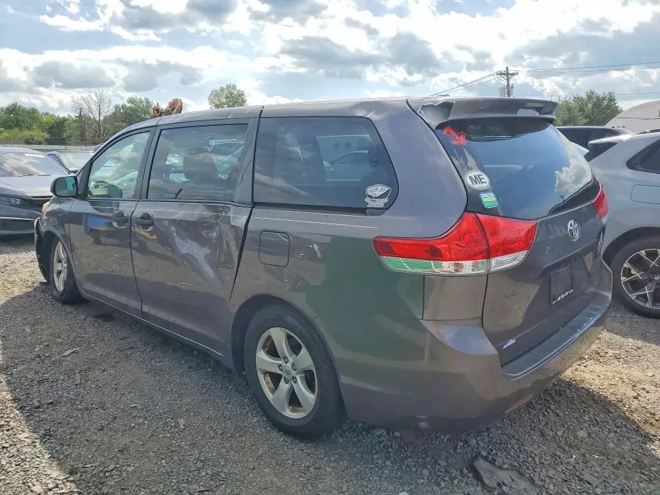 2012 TOYOTA SIENNA BASE 7-PASSENGER  