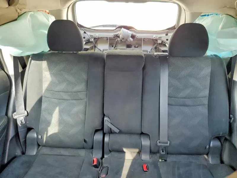 2015 NISSAN ROGUE S  