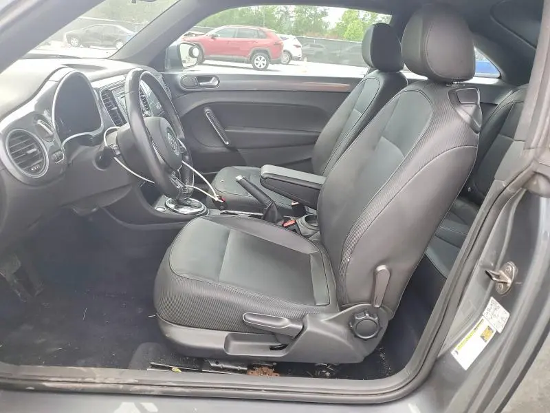 2013 VOLKSWAGEN BEETLE   