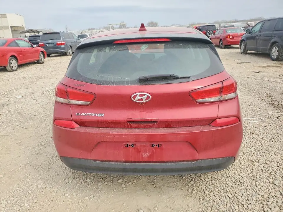 2018 HYUNDAI ELANTRA GT BASE  