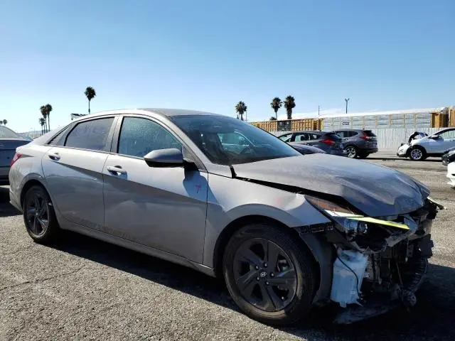 2021 HYUNDAI ELANTRA SEL  