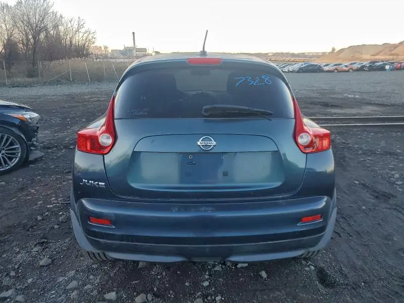 2011 NISSAN JUKE S  