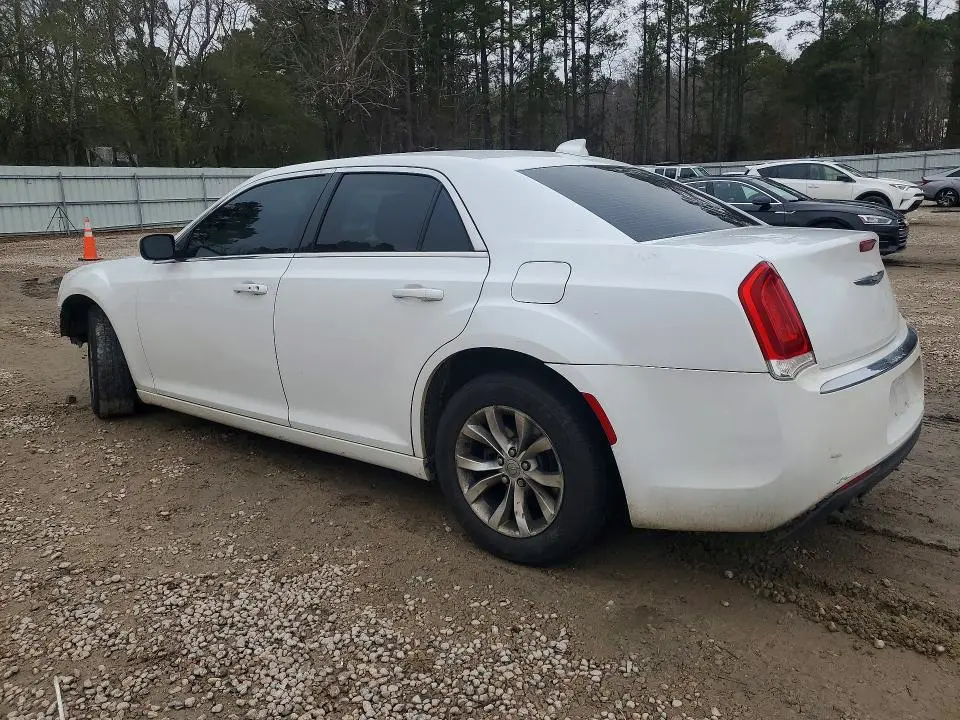 2016 CHRYSLER 300 LIMITED  