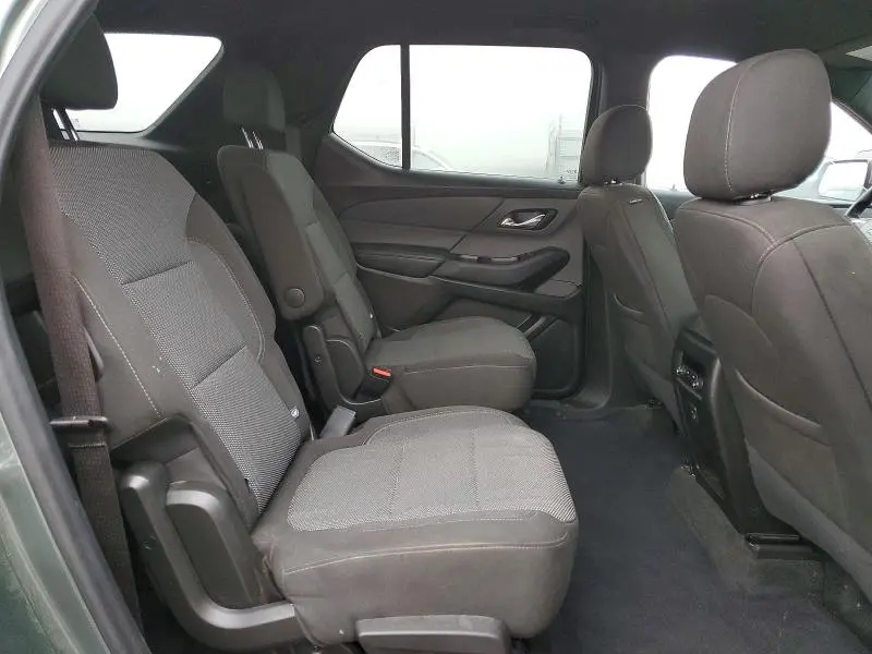 2023 CHEVROLET TRAVERSE LT  