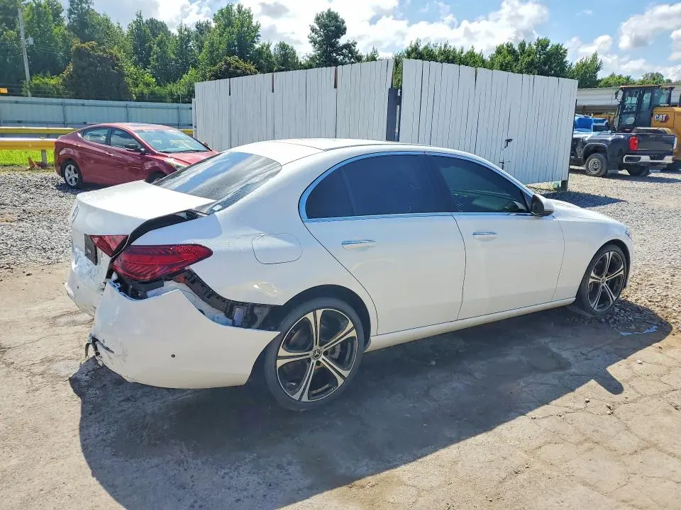 2024 MERCEDES-BENZ C 300  