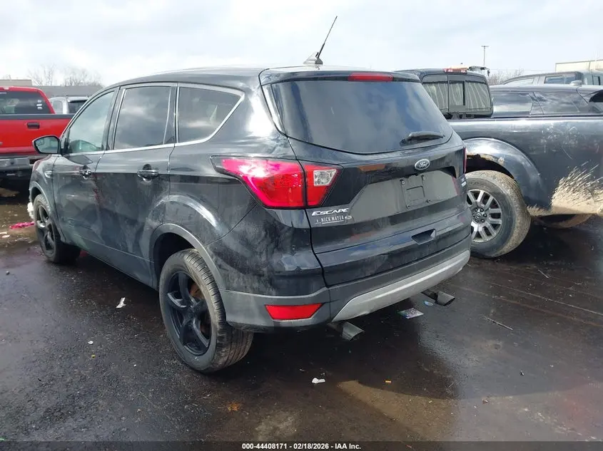 2019 FORD ESCAPE SE