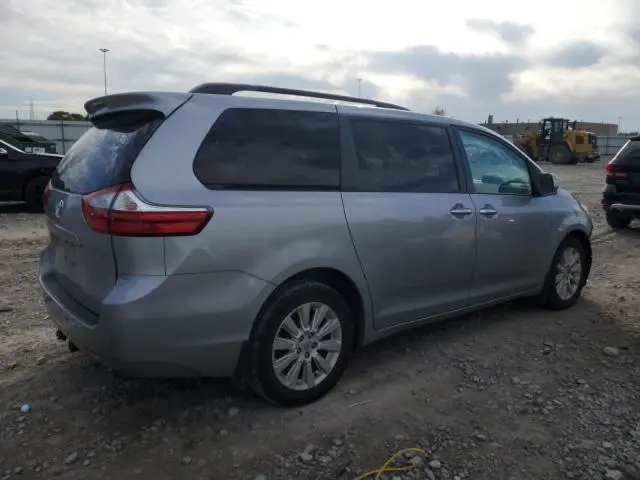 2015 TOYOTA SIENNA XLE