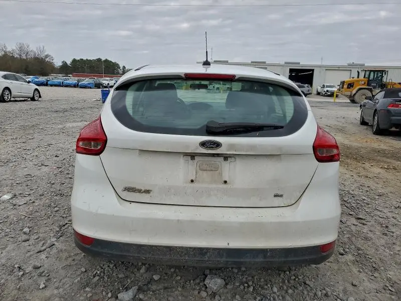 2018 FORD FOCUS SE  