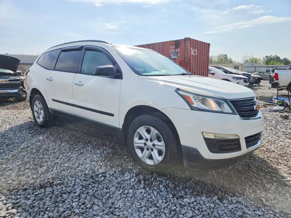 2015 CHEVROLET TRAVERSE LS  