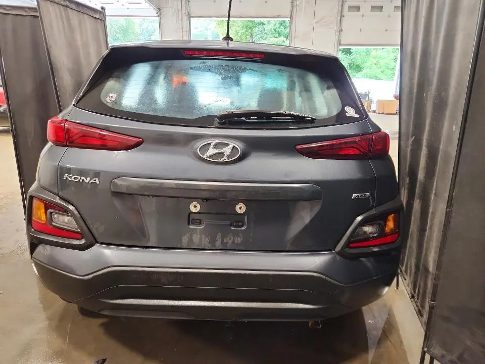 2019 HYUNDAI KONA SE  