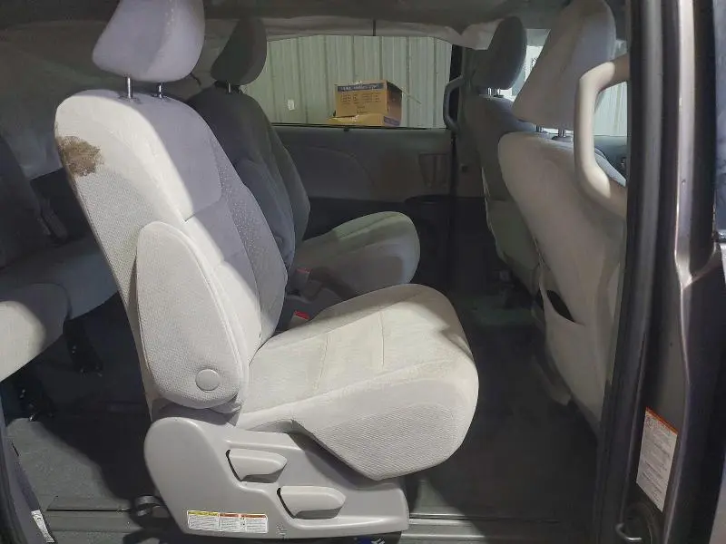 2020 TOYOTA SIENNA LE 7-PASSENGER  