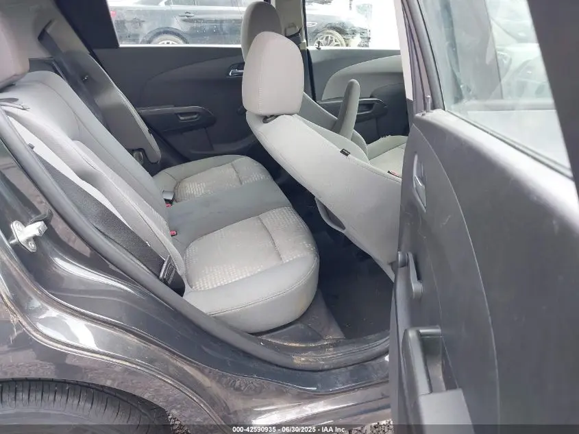 2014 CHEVROLET SONIC LS AUTO