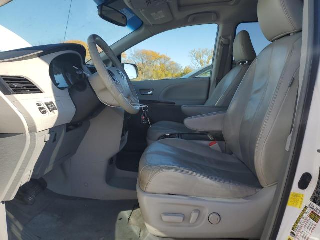 2012 TOYOTA SIENNA XLE