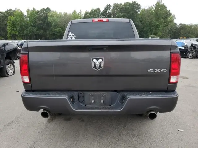 2016 RAM 1500 ST