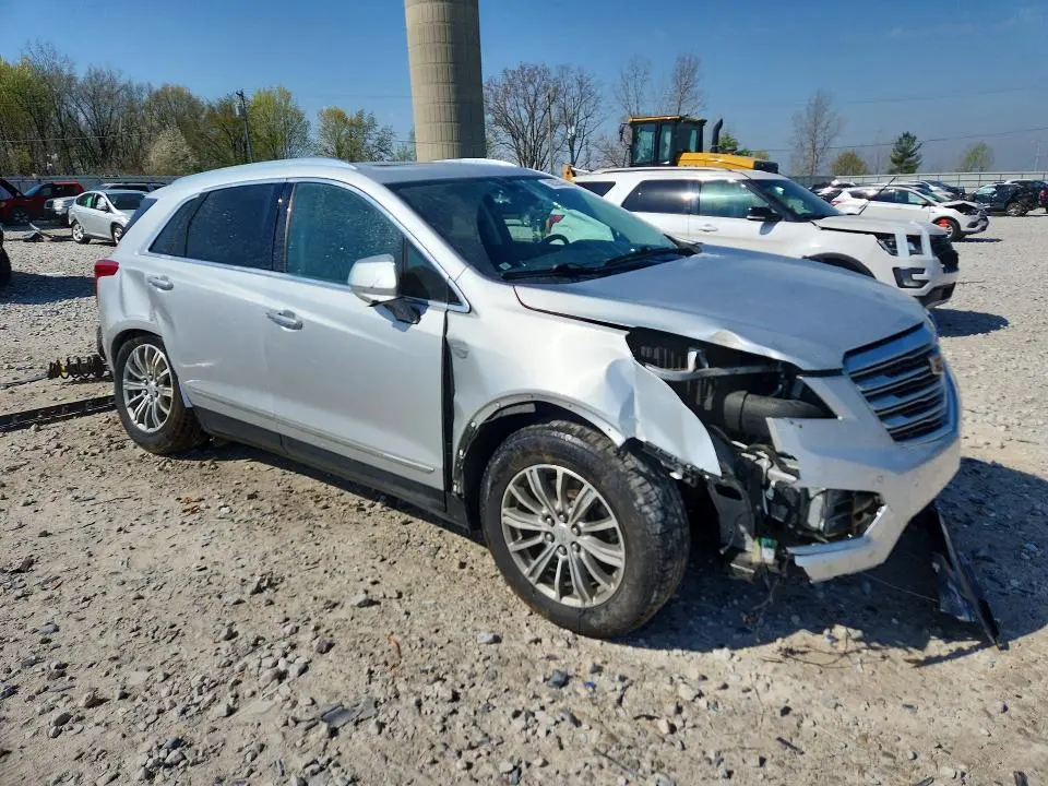 2017 CADILLAC XT5 LUXURY  