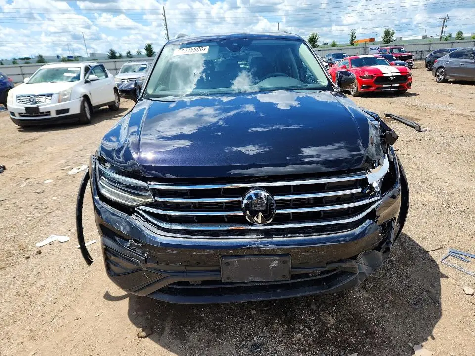 2022 VOLKSWAGEN TIGUAN SE  