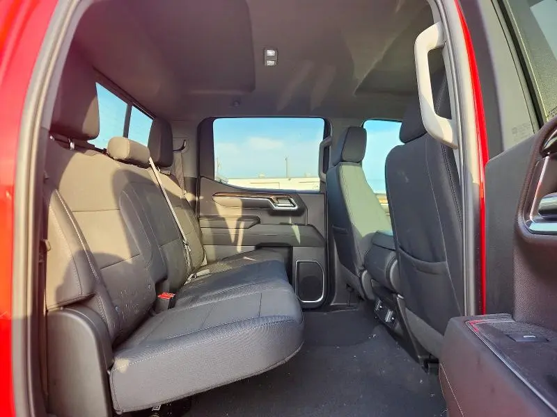 2024 CHEVROLET SILVERADO K1500 LT  