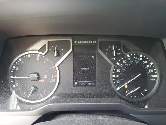 2024 TOYOTA TUNDRA CREWMAX SR  