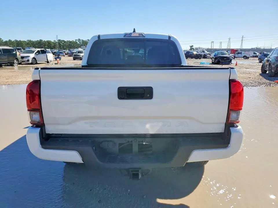 2023 TOYOTA TACOMA SR V6  