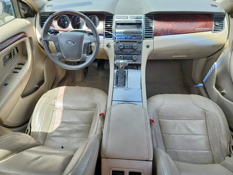 2011 FORD TAURUS LIMITED  