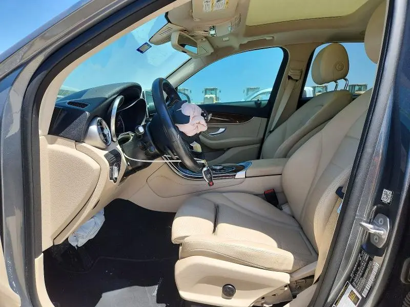 2018 MERCEDES-BENZ GLC 300  