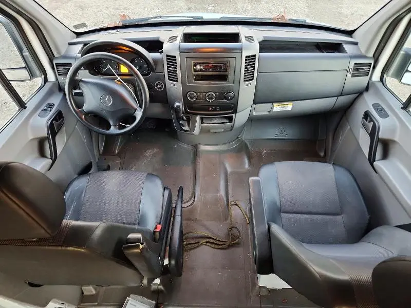 2013 MERCEDES-BENZ SPRINTER 2500  