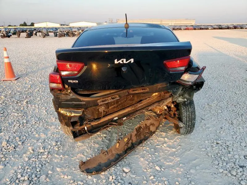 2022 KIA RIO LX  