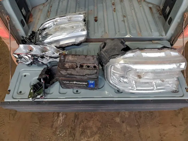 2022 FORD MAVERICK XL  