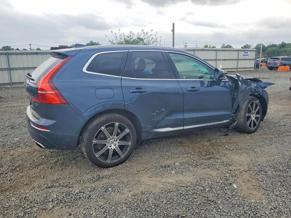 2021 VOLVO XC60 T6 INSCRIPTION  