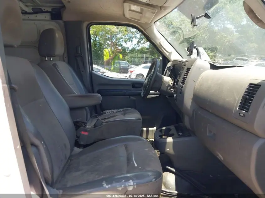 2017 NISSAN NV CARGO NV2500 HD S V6
